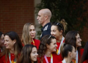 VIDEO BESO RUBIALES • LUIS RUBIALES HERMOSO JENNIFER WORLD CUP KISS VIDEO