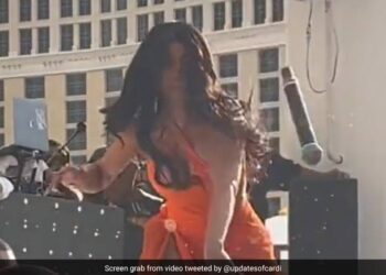 Cardi B Throw Microphone Video – Cardi B Microphone viral Video Explained