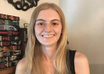 BRIANNA ANDERSON GYMNAST • BRIANNA ANDERSON GETS FLEXIBLE ON BBC VIDEO