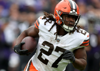 Nick Chubb Viral Video • Nick Chubb Injury video, Explained