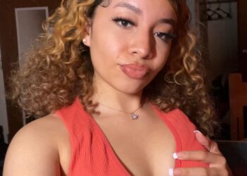 Watch Maya Buckets Video Viral online twitter and Reddit Explained