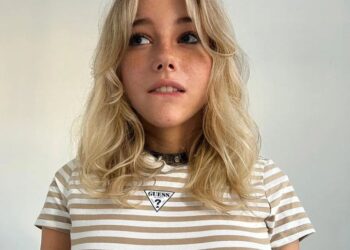 Zooemoore Onlyfans Viral Video On Social Media Explained